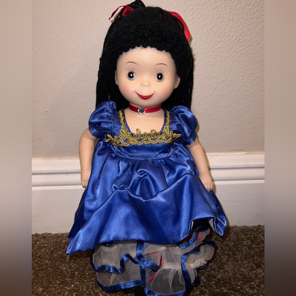 Goebel Disney It's A Small World 14 Inch Musical Doll France - Picture 1 of 6
